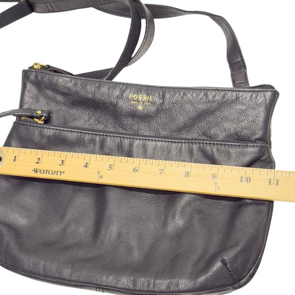 Fossil Tinsley Black Pebbled Crossbody Bag with Gold Hardware - Picture 11 of 11